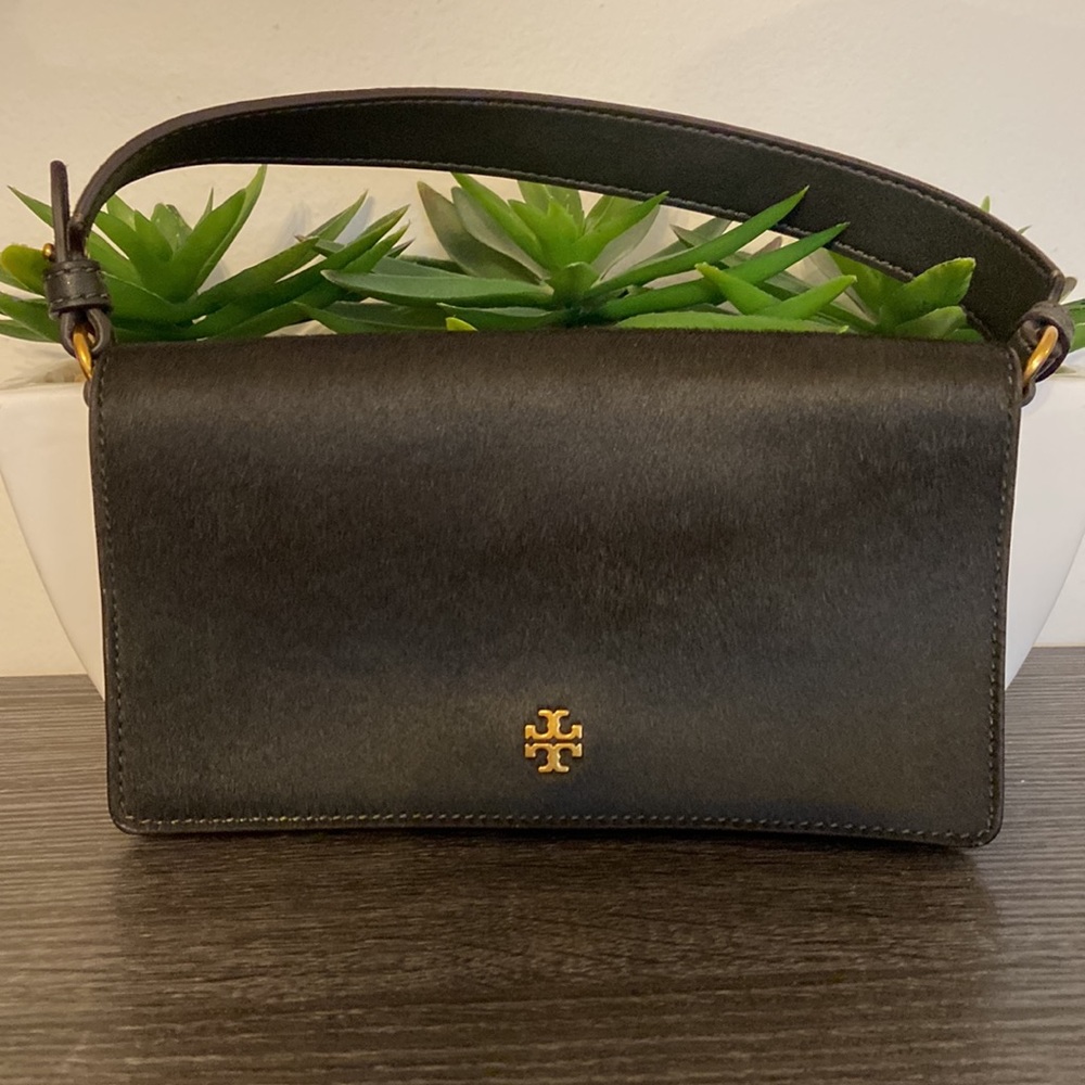Tory Burch Black Shoulder Bag with Gold Chain - Picture 3 of 7